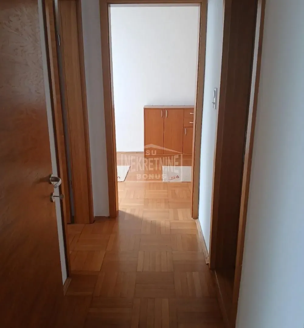 Sale, three bedroom apartment, 98m², Centar, Subotica