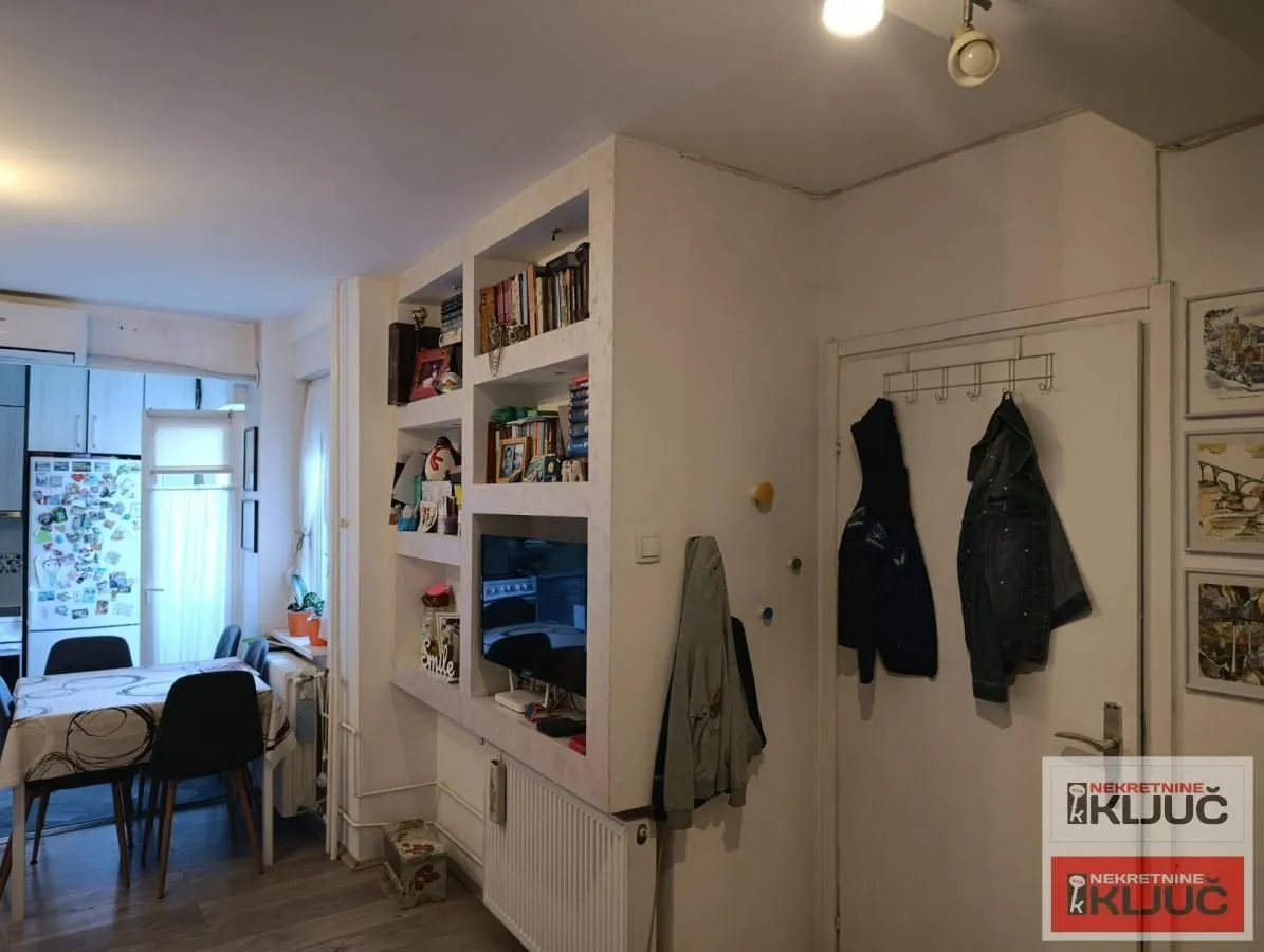 Prodaja, dvosoban stan, 50m², Avijatičarsko naselje, Novi Sad Sve Podlokacije