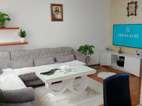 Prodaja, dvosoban stan, 54m², Stari Aerodrom, Podgorica - image 1