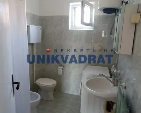 Prodaja, kuća, 280m², Centar, Topola - image 18