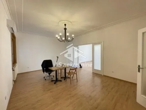 Izdavanje, četvorosoban stan, 160m², Stari Grad, Beograd - image 11