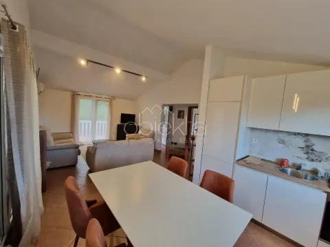 Izdavanje, stan, 72m², Tivat, Crna Gora - image 4