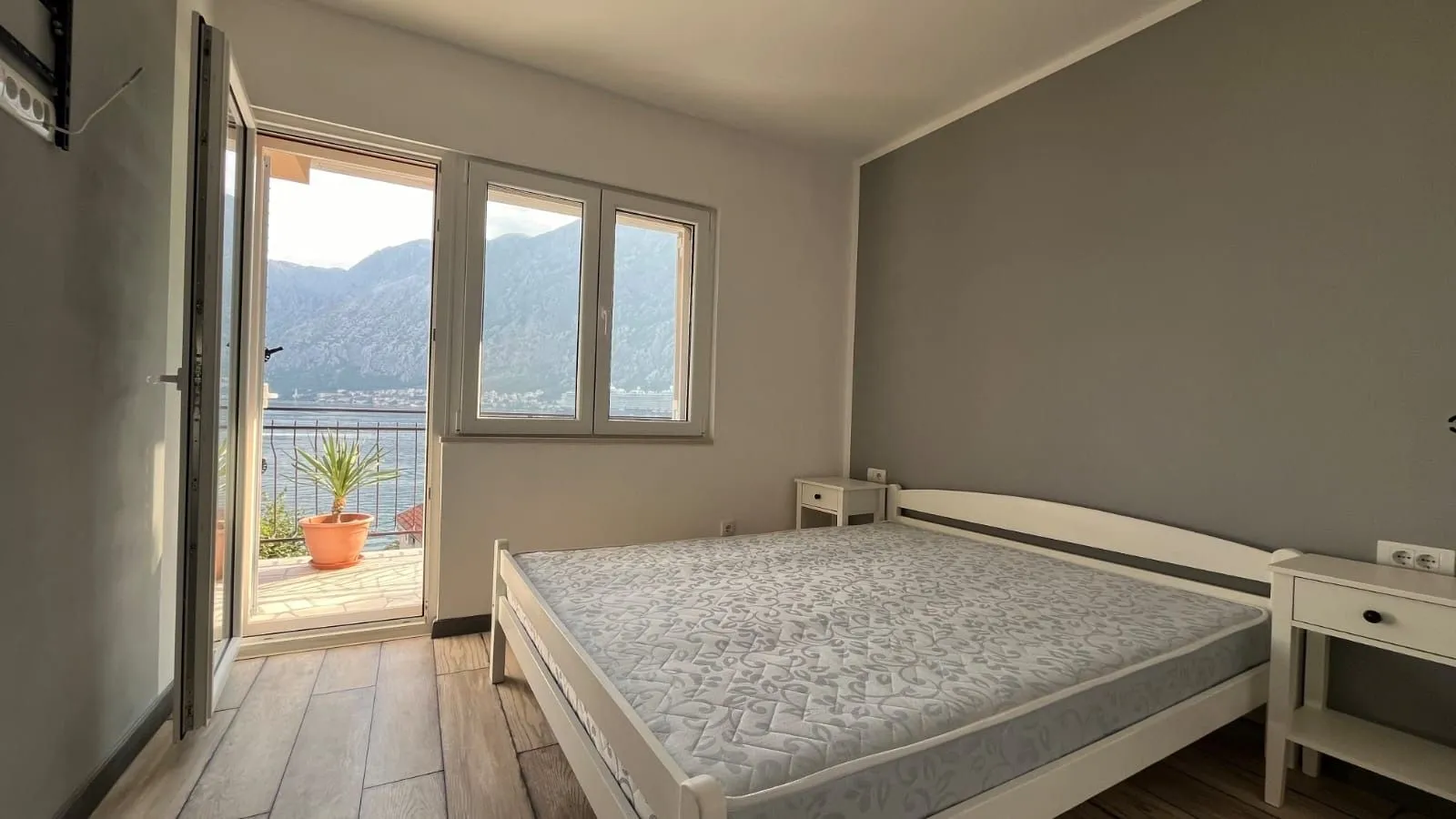 Sale, house, 160m², Stoliv, Kotor