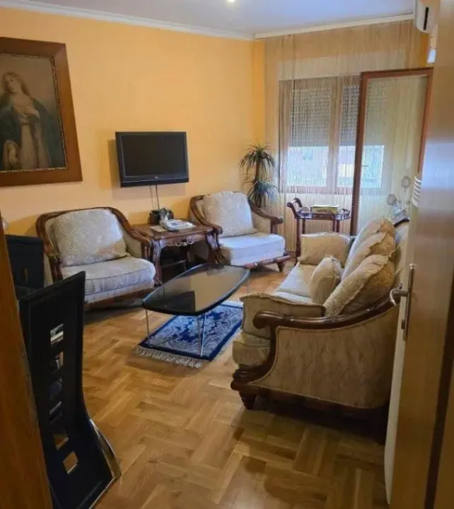Prodaja, jednosoban stan, 40m², Stari Aerodrom, Podgorica