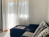 Izdavanje, dvosoban stan, 66m², Stari Aerodrom, Podgorica - image 2