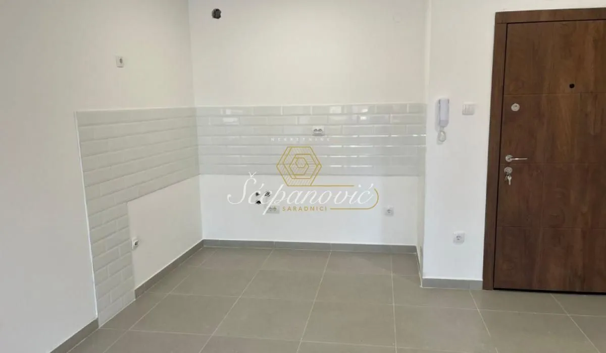 Prodaja, stan, 40m², Petrovaradin, Novi Sad