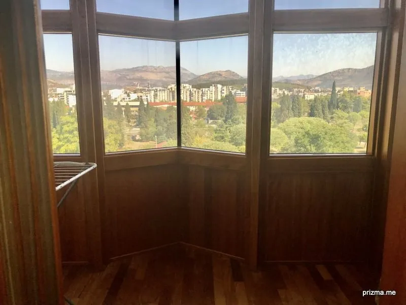 Prodaja, trosoban stan, 119m², Pobrežje, Podgorica