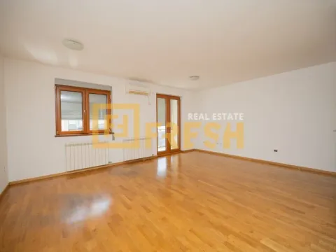 Izdavanje, dvosoban stan, 85m², Tološi, Podgorica - image 3