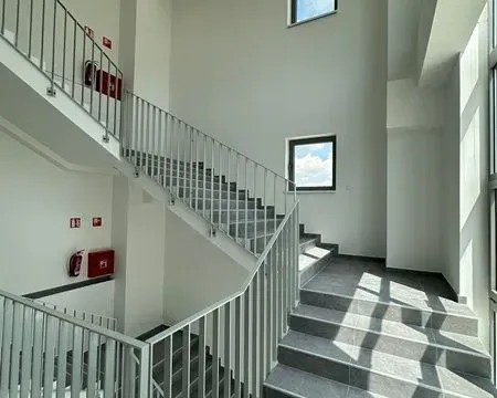 Izdavanje, poslovni prostor, 2500m², Novi Beograd Sve Podlokacije, Beograd - image 9