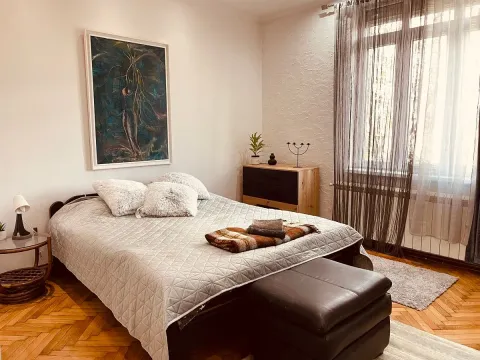 Rent, three bedroom apartment, 60m², Dorćol Sve Podlokacije, Beograd - image 10