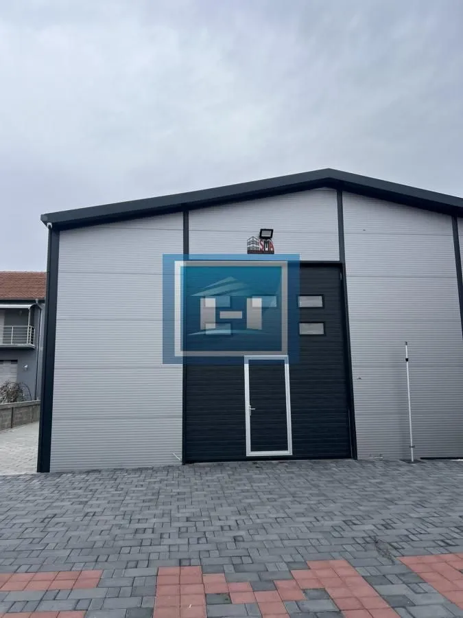 Rent, office space, 300m², Striško Naselje, Paraćin