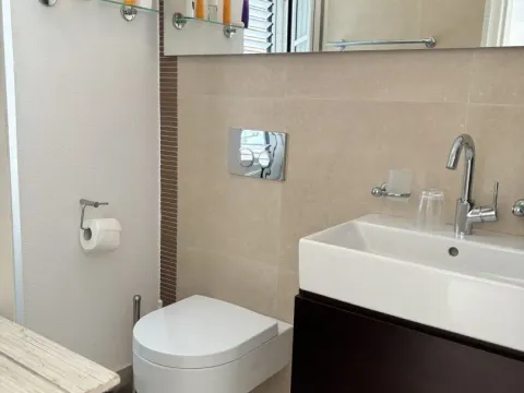 Sale, house, 232m², Dobrota, Kotor - image 9