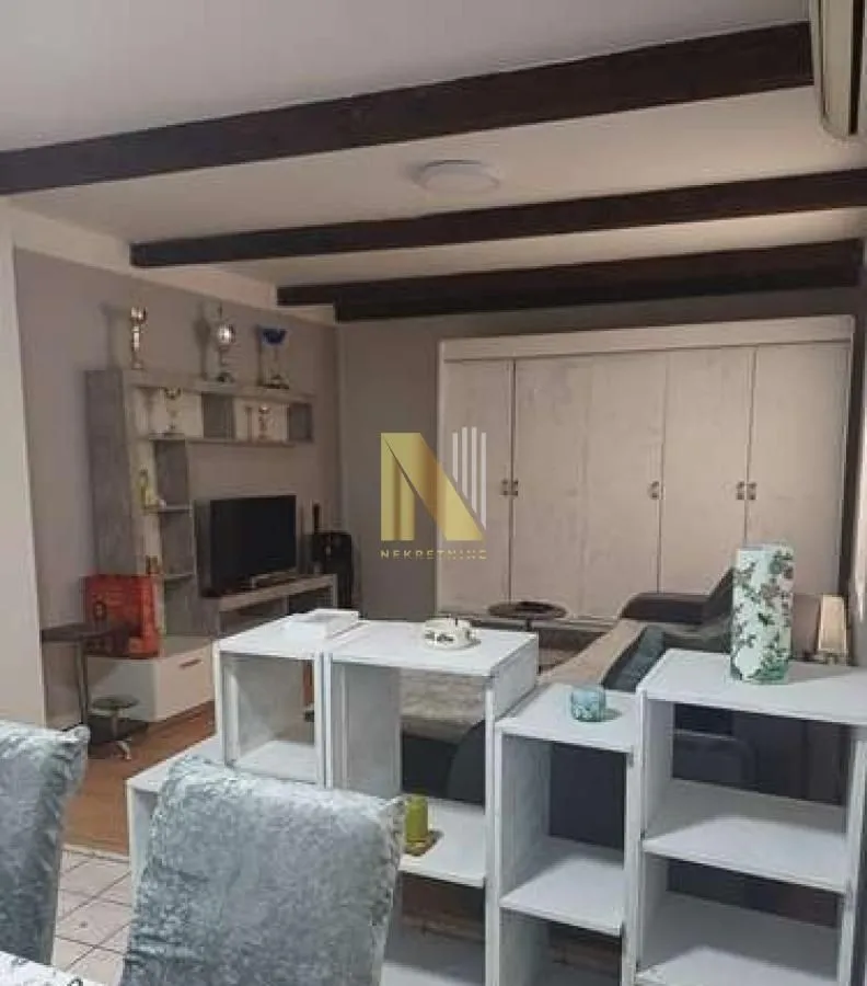 Izdavanje, dvosoban stan, 50m², Bulevar Evrope, Novi Sad Sve Podlokacije