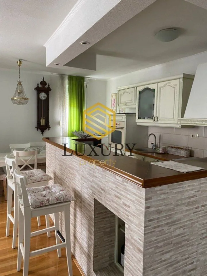 Prodaja, stan, 80m², Blok 5, Podgorica