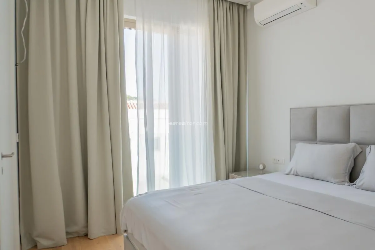Prodaja, kuća, 288m², Donja Lastva, Tivat