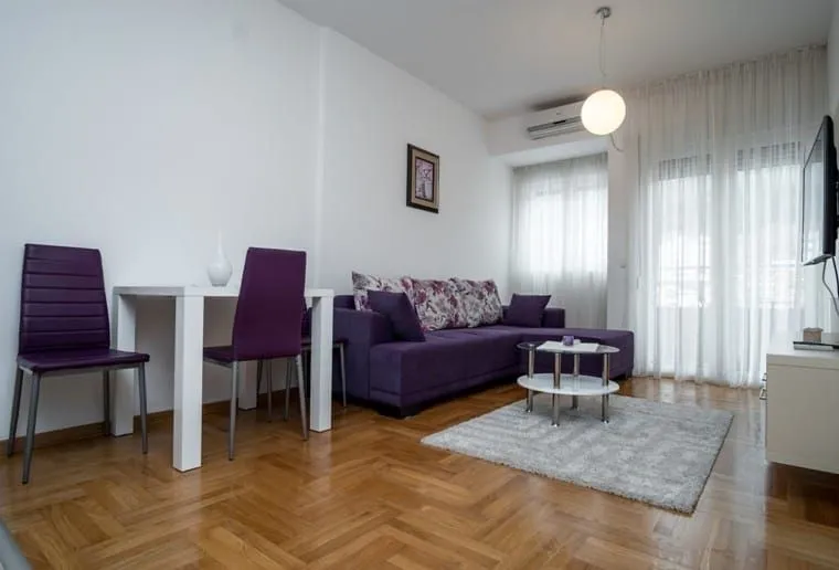 Rent, one bedroom apartment, 42m², Rozino, Budva