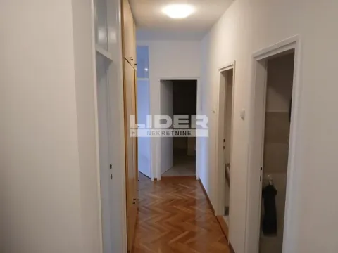 Izdavanje, trosoban stan, 77m², Palilula Sve Podlokacije, Beograd - image 2