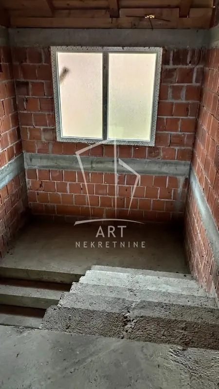 Sale, house, 240m², Voždovac Sve Podlokacije, Beograd