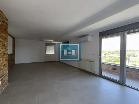 Sale, two bedroom apartment, 95m², Vašarište, Jagodina