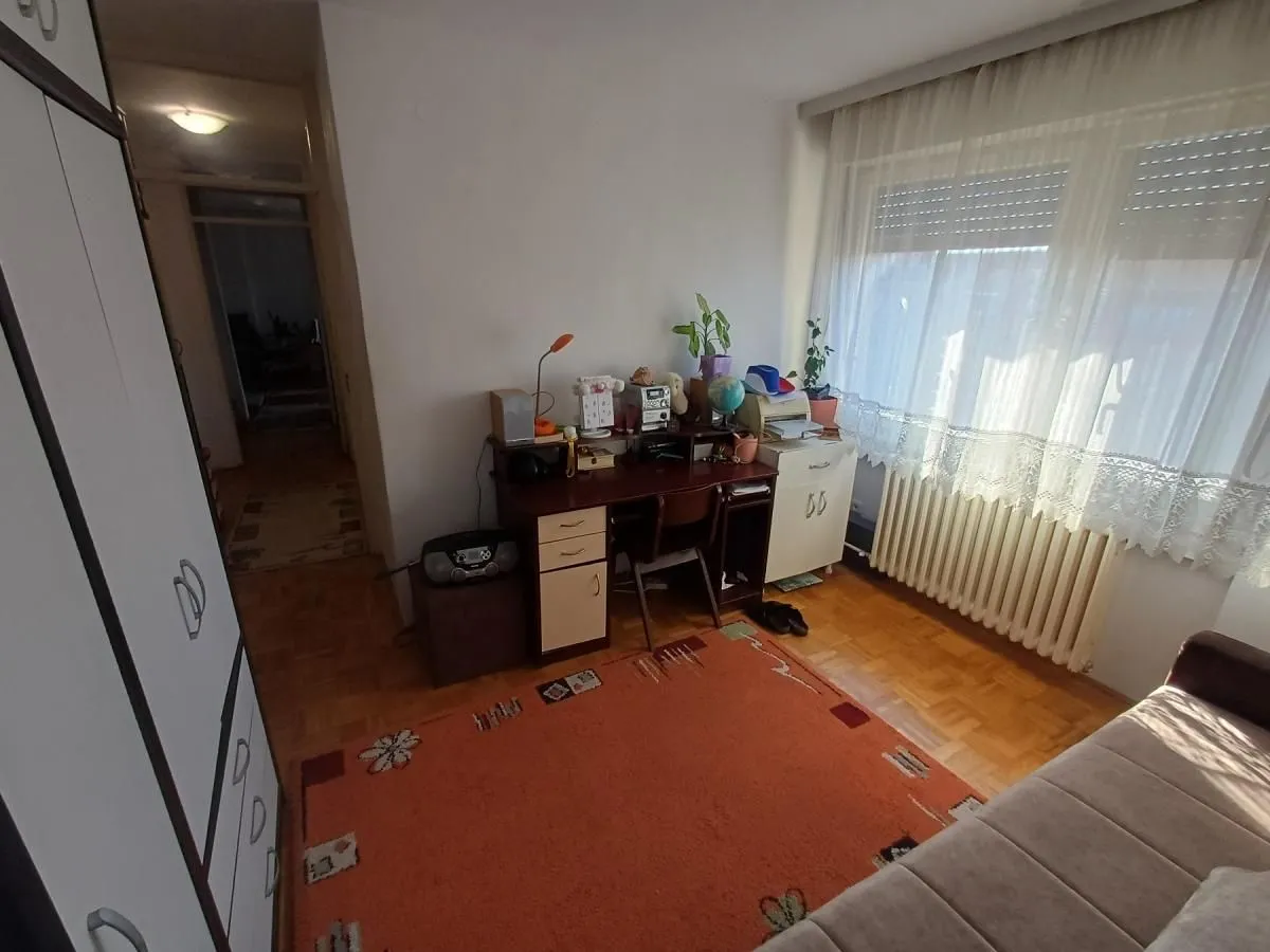 Prodaja, trosoban stan, 65m², Sajmište, Novi Sad