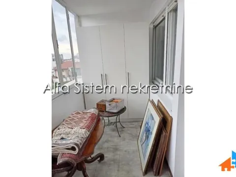 Izdavanje, trosoban stan, 81m², Vračar Sve Podlokacije, Beograd - image 18