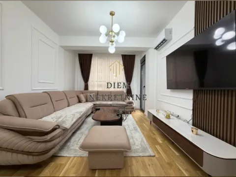 Izdavanje, dvosoban stan, 70m², Stari Aerodrom, Podgorica - image 4