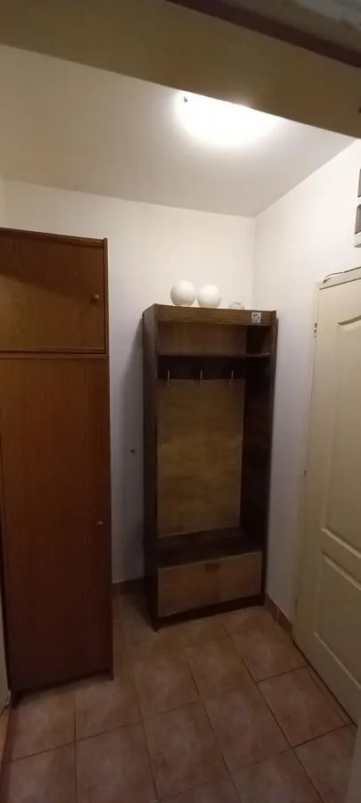 Izdavanje, jednosoban stan, 40m², Centar, Niš