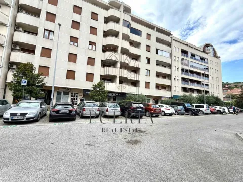 Rent, one bedroom apartment, 50m², Preko Morače, Podgorica - image 14