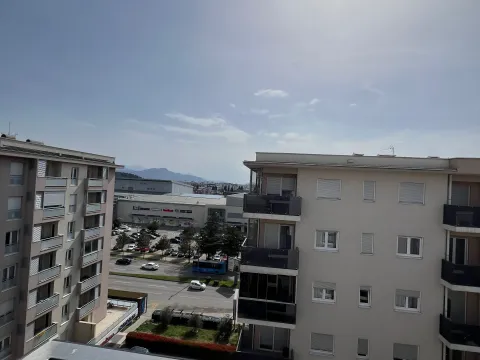 Sale, one bedroom apartment, 53m², City Kvart, Podgorica - image 17