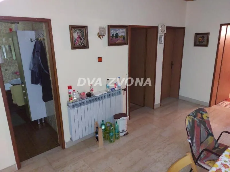 Prodaja, kuća, 400m², Sremska Kamenica, Petrovaradin