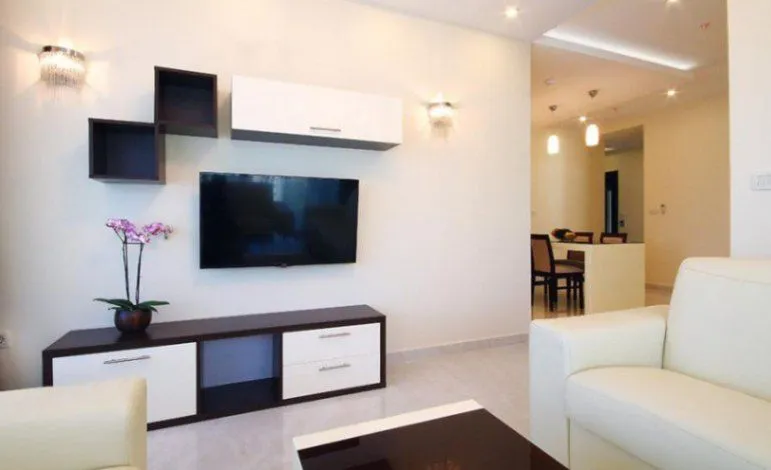 Sale, two bedroom apartment, 83m², Bečići, Budva