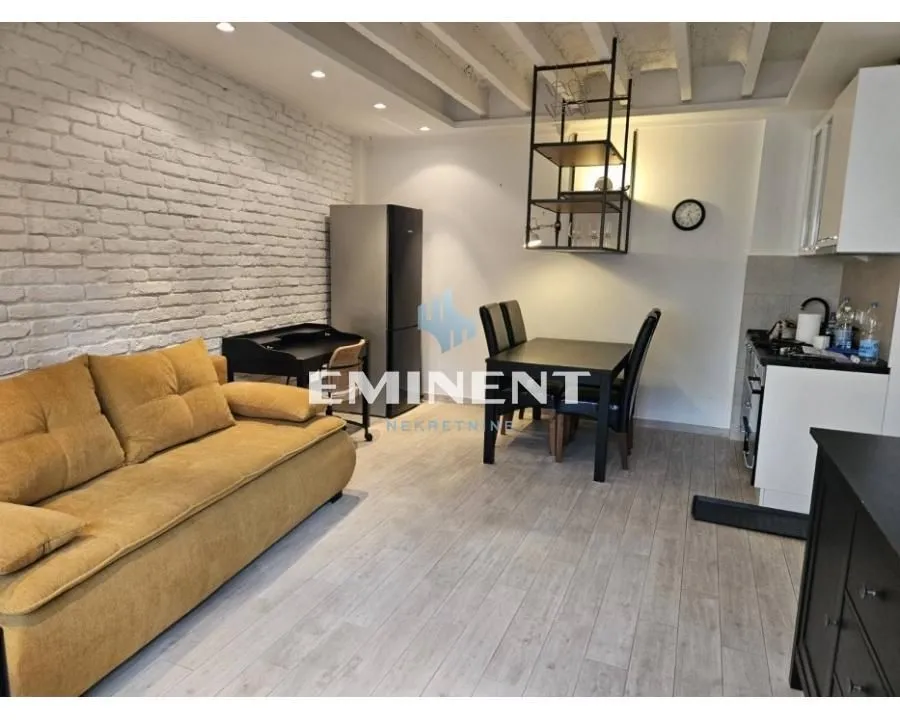 Rent, two bedroom apartment, 42m², Stari Grad, Beograd