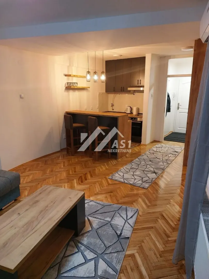 Rent, one bedroom apartment, 33m², Grbavica, Novi Sad Sve Podlokacije