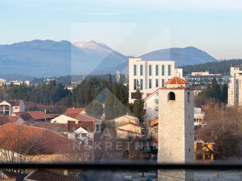 Izdavanje, dvosoban stan, 80m², Stara Varoš, Podgorica - image 22