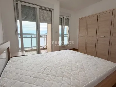 Rent, two bedroom apartment, 68m², City Kvart, Podgorica - image 8
