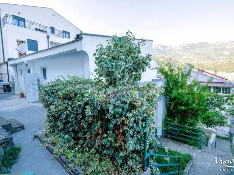 Prodaja, kuća, 215m², Budva, Crna Gora - image 11