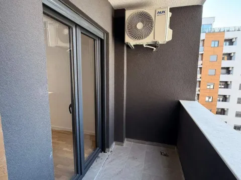 Izdavanje, jednosoban stan, 42m², Stari Aerodrom, Podgorica - image 4