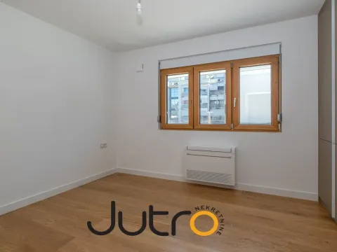 Prodaja, trosoban stan, 90m², Podgorica, Crna Gora - image 18