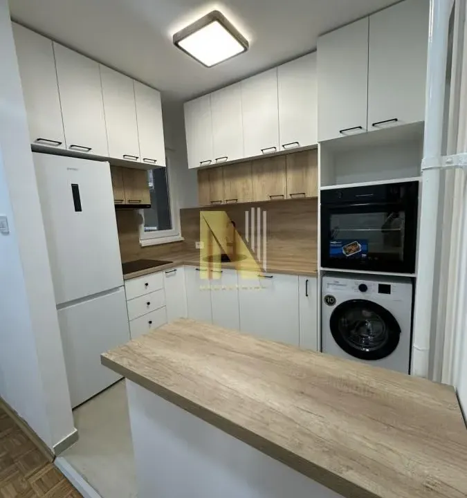 Izdavanje, trosoban stan, 54m², Grbavica, Novi Sad Sve Podlokacije