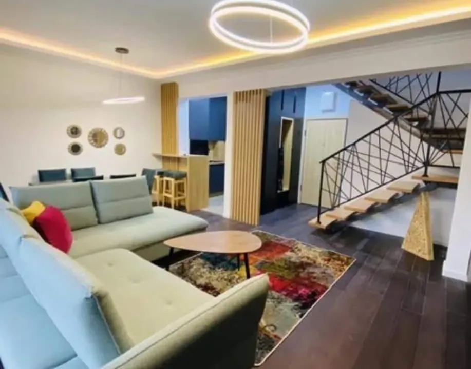 Izdavanje, trosoban stan, 110m², Momišići, Podgorica