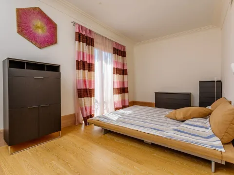 Sale, four bedroom apartment, 240m², Tivat, Crna Gora - image 3