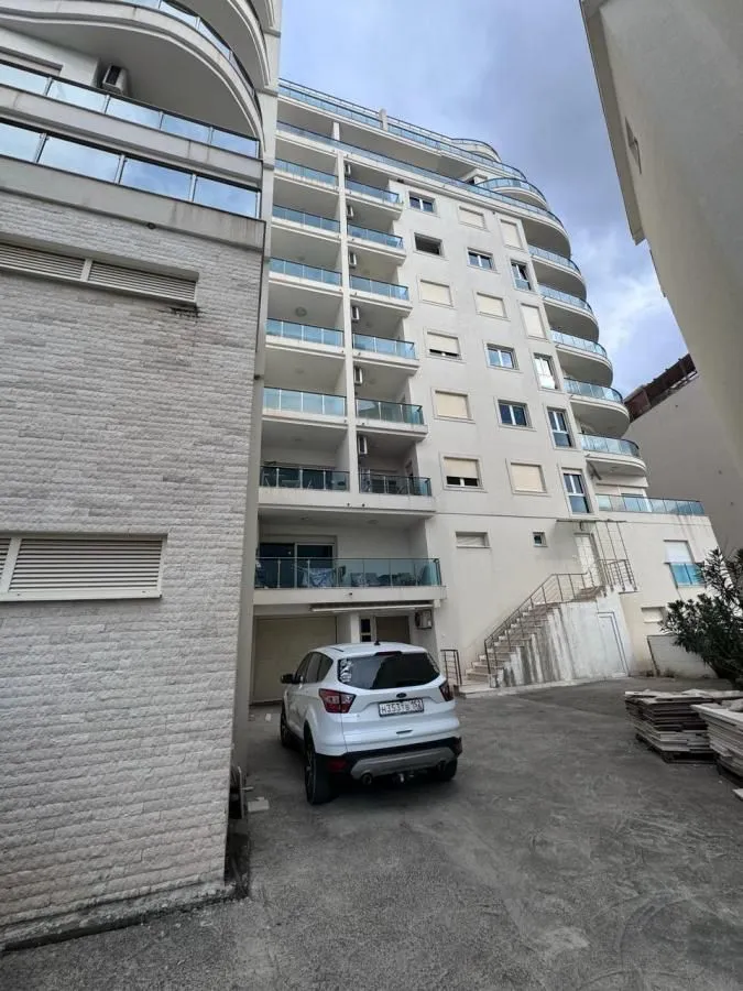 Sale, one bedroom apartment, 47m², Bečići, Budva