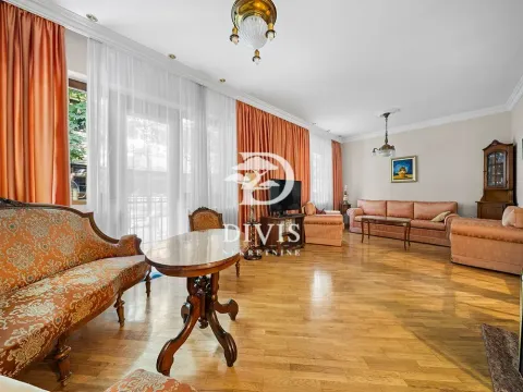Sale, house, 237m², Vračar Sve Podlokacije, Beograd - image 2