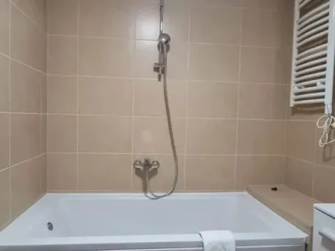 Sale, two bedroom apartment, 130m², Bečići, Budva - image 9