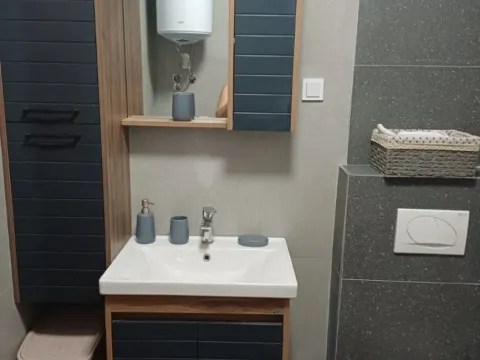 Prodaja, trosoban stan, 86m², Radanovići, Kotor - image 4