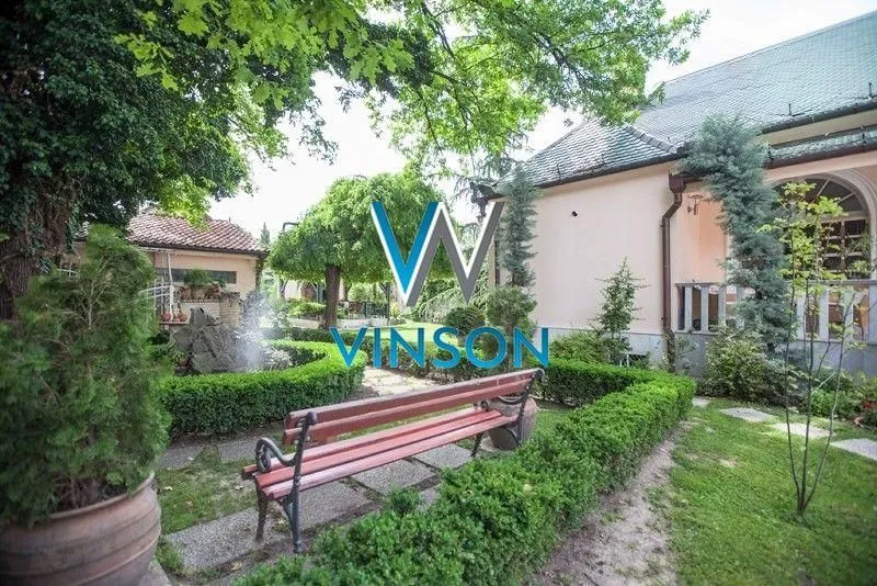 Prodaja, kuća, 380m², Centar, Zrenjanin