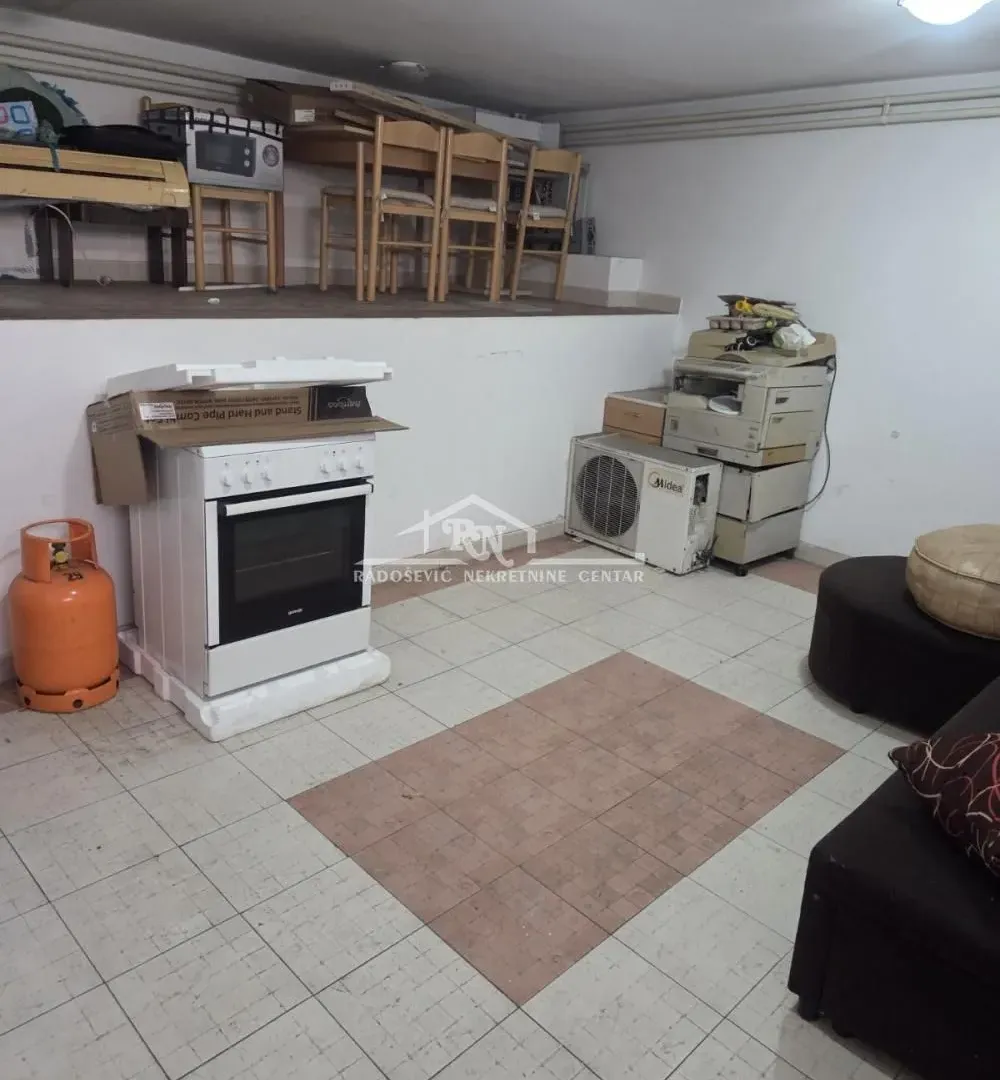 Prodaja, jednosoban stan, 98m², Trošarina, Voždovac Sve Podlokacije