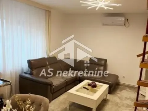Rent, four bedroom apartment, 85m², Savski Venac, Beograd - image 2
