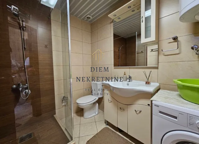 Rent, one bedroom apartment, 40m², Centar, Bar