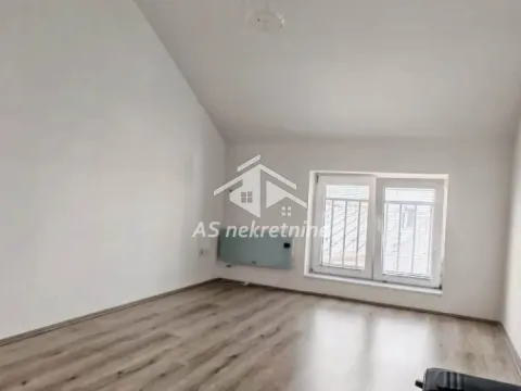 Izdavanje, trosoban stan, 74m², Gradska Bolnica, Zvezdara Sve Podlokacije - image 15